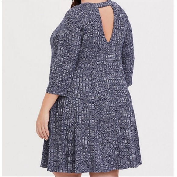 💙💙 TORRID NAVY CHOKER NECK RIBBED SWEATER DRESS 💙💙 - Picture 2 of 6